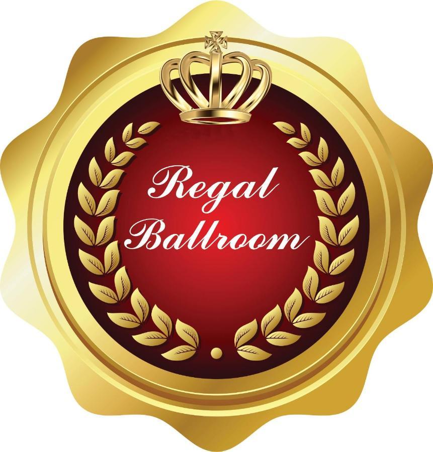 Regal Ballroom Caransebes Exterior photo
